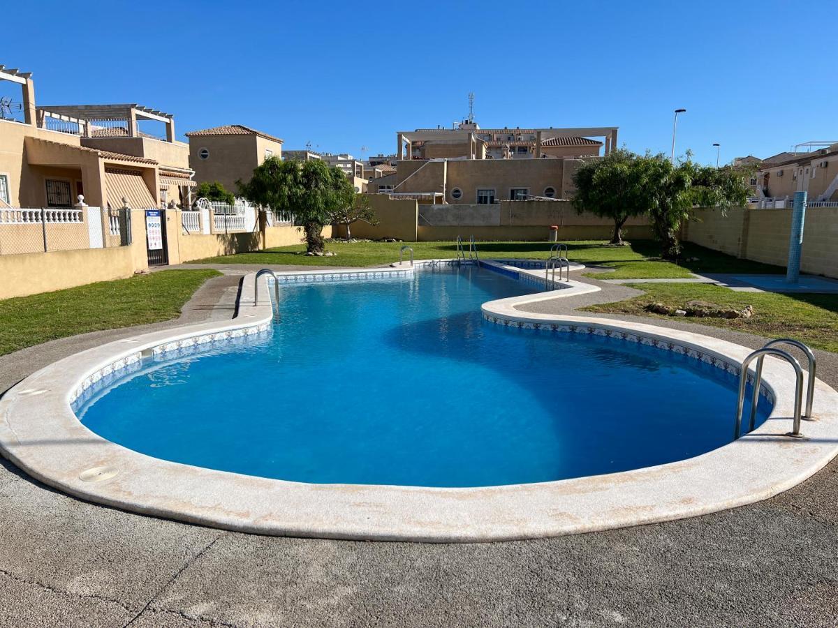 Casa Jorge Βίλα Τορεβιέχα Εξωτερικό φωτογραφία